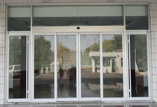 安全出口自动门的使用标准